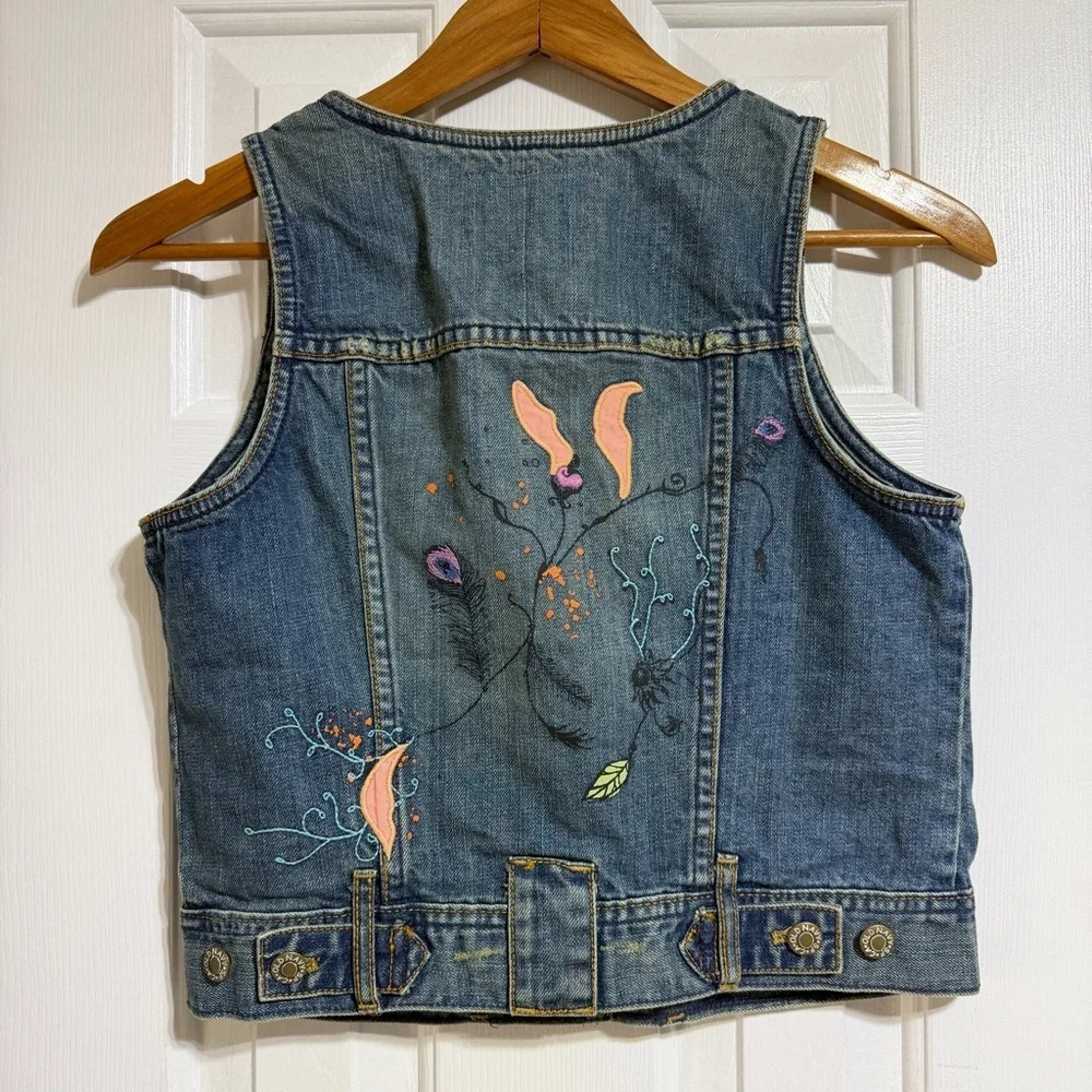 NWT vintage Old Navy denim jean boho feather distressed vest Medium 8 girls
